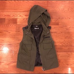 Urban Outfitters BDG Utility Vest size XS